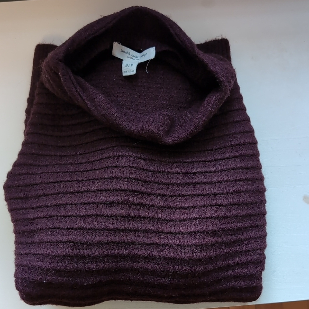 Beachlunchlounge Cozy Ribbed Funnel-neck Sweater, Small